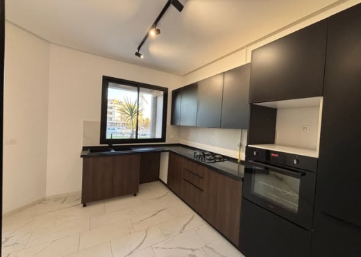 la location un très bel appartement S+2
